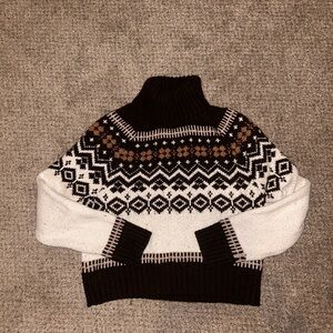 American Eagle Outfitters Brown and White Turtleneck Sweater